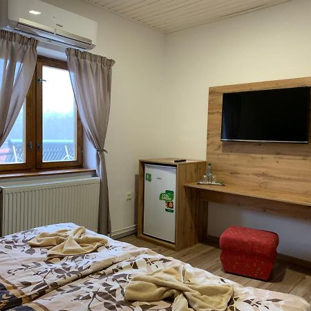 Ranc Pod Babicou Hotell Bojná Exteriör bild